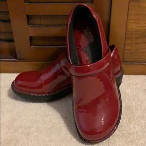 Women's B.O.C. Peggy Clogs - Red - Size 7